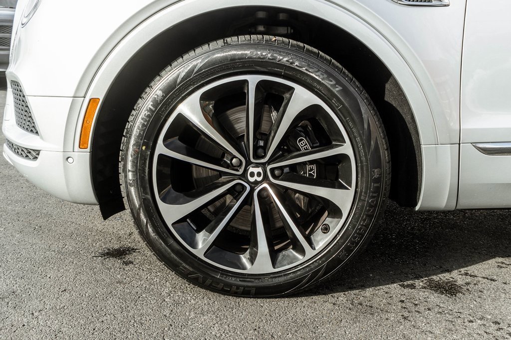 Used 2019 Bentley Bentayga image 49