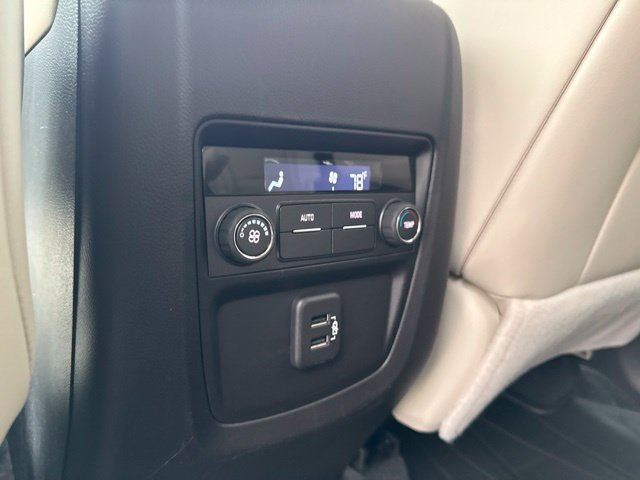 Used 2023 Buick Enclave Essence w/ Experience Buick Package FWD image 11