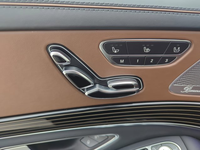 Used 2018 Mercedes-Benz S 560 4MATIC Sedan image 27