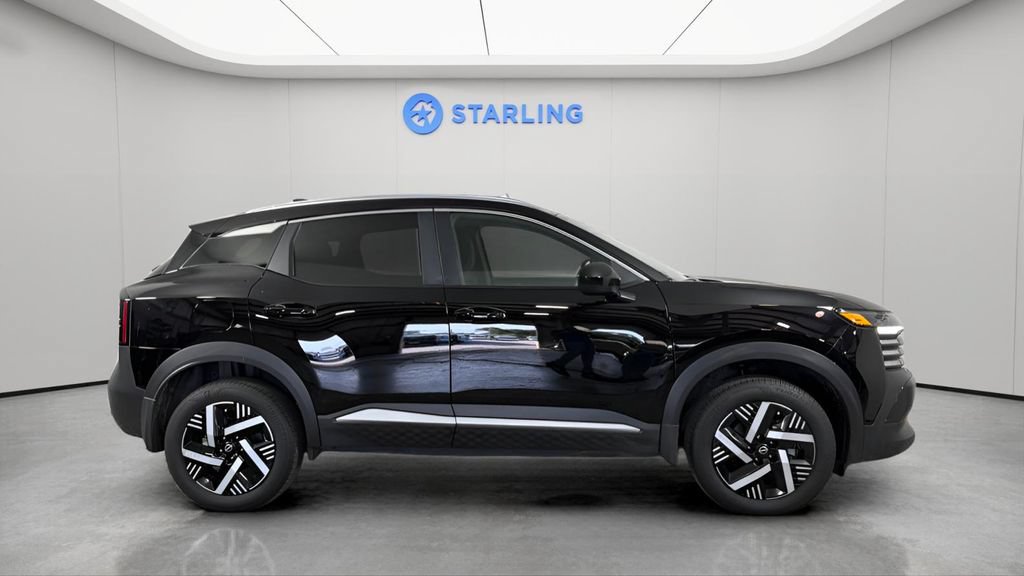 Used 2026 Nissan Kicks SV FWD image 11