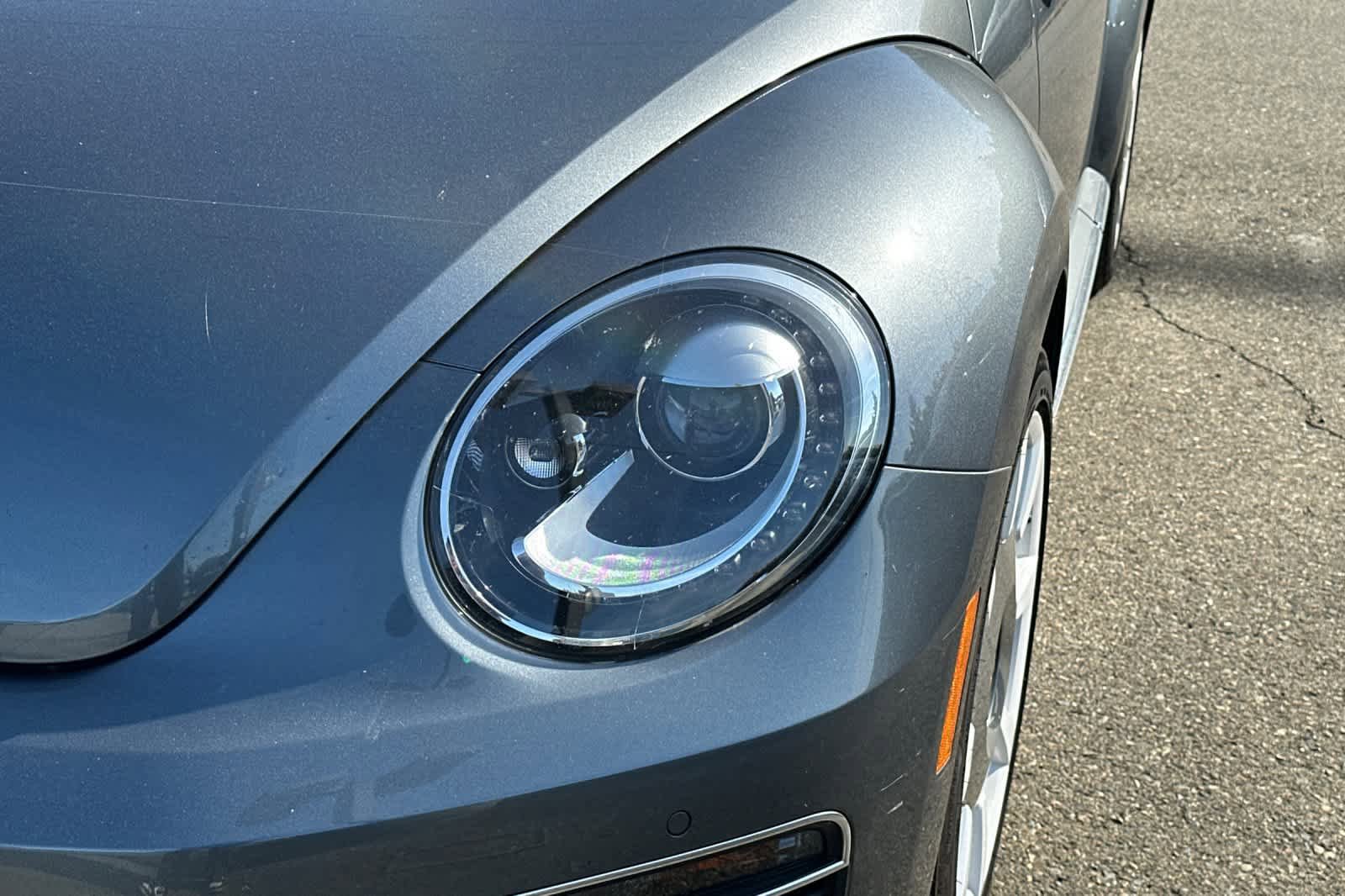 Used 2019 Volkswagen Beetle 2.0T Final Edition SEL FWD image 11