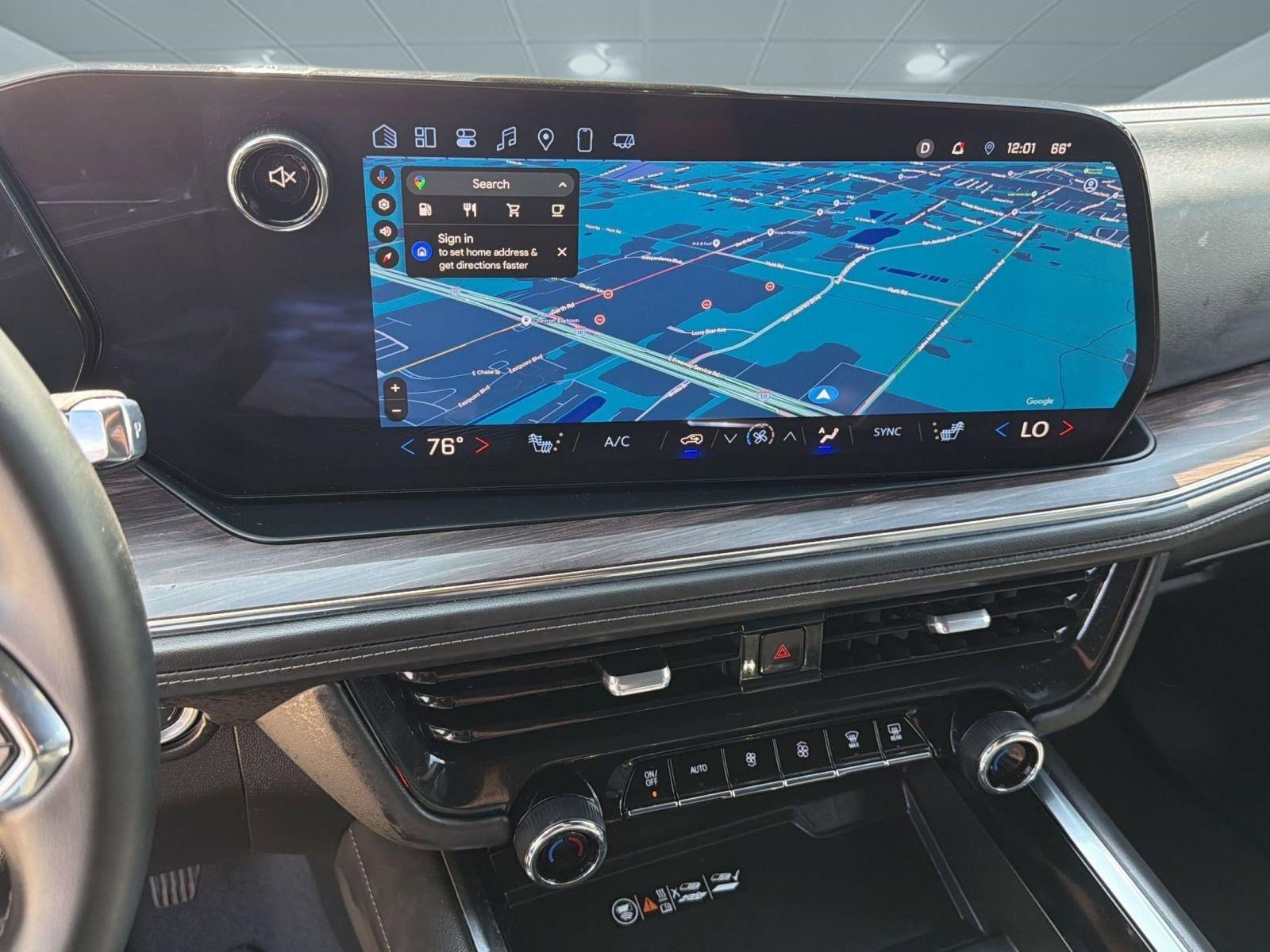 Used 2025 Chevrolet Suburban Z71 image 27