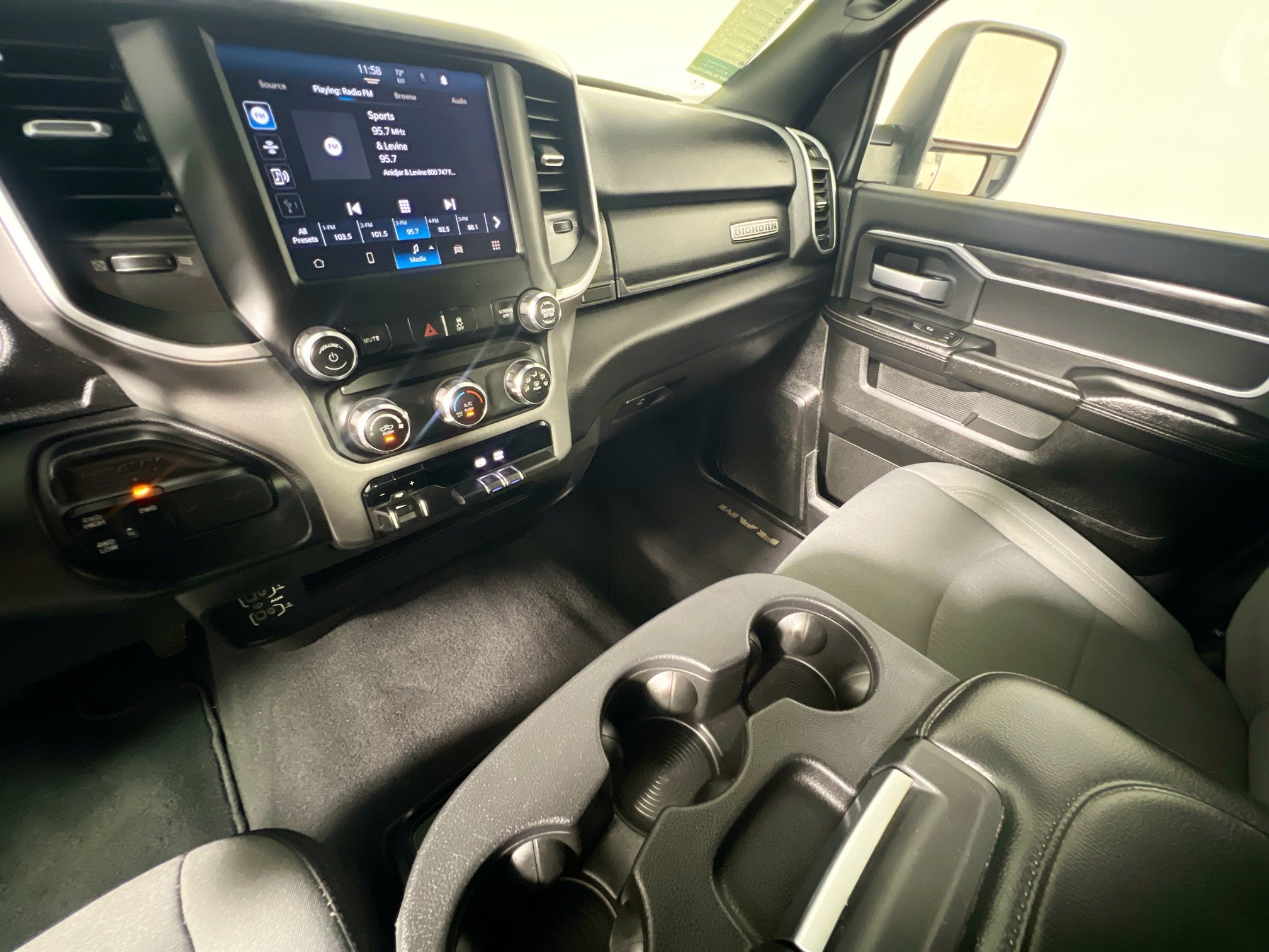 Used 2024 RAM 2500 Big Horn AWD/4WD image 26