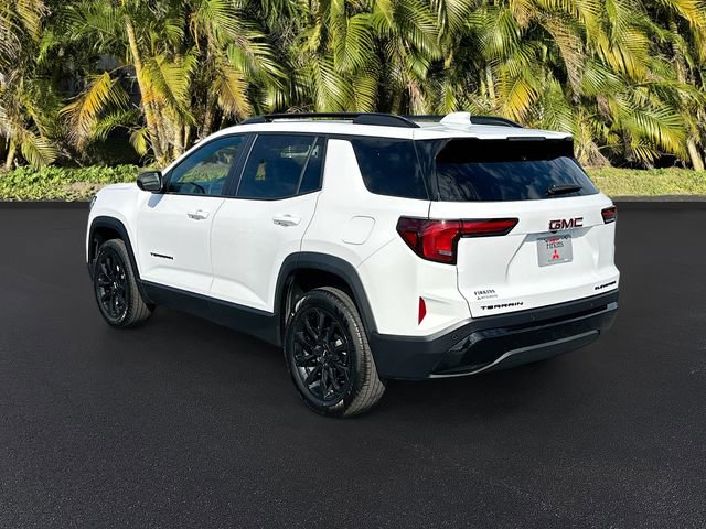 Used 2026 GMC Terrain Elevation w/ Elevation Premium Package FWD image 7