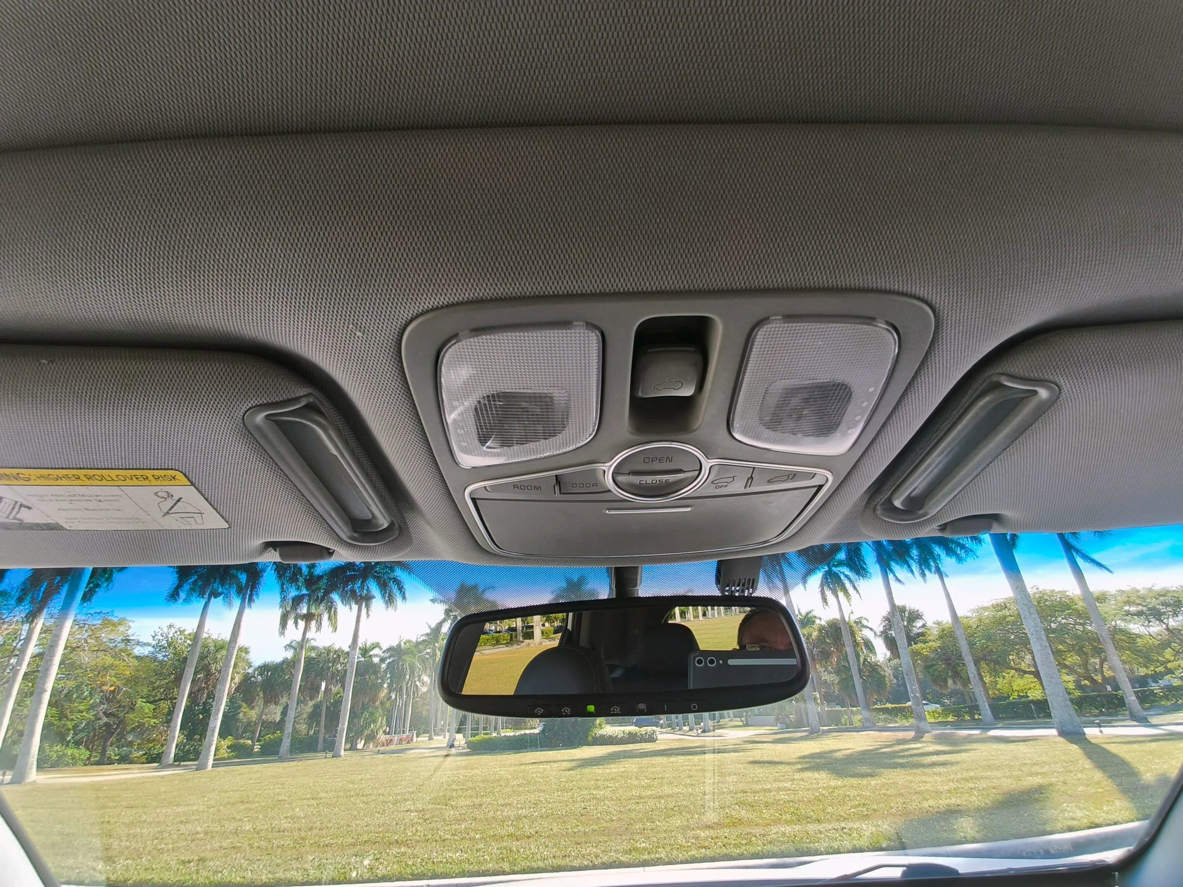 Used 2015 Kia Sorento EX w/ EX V6 Touring Package image 21