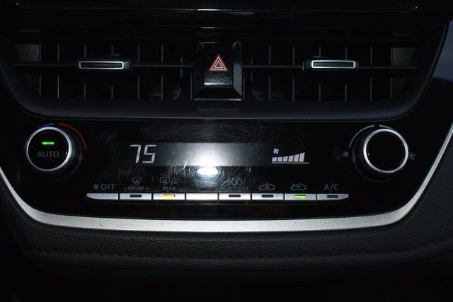 Used 2020 Toyota Corolla SE image 26