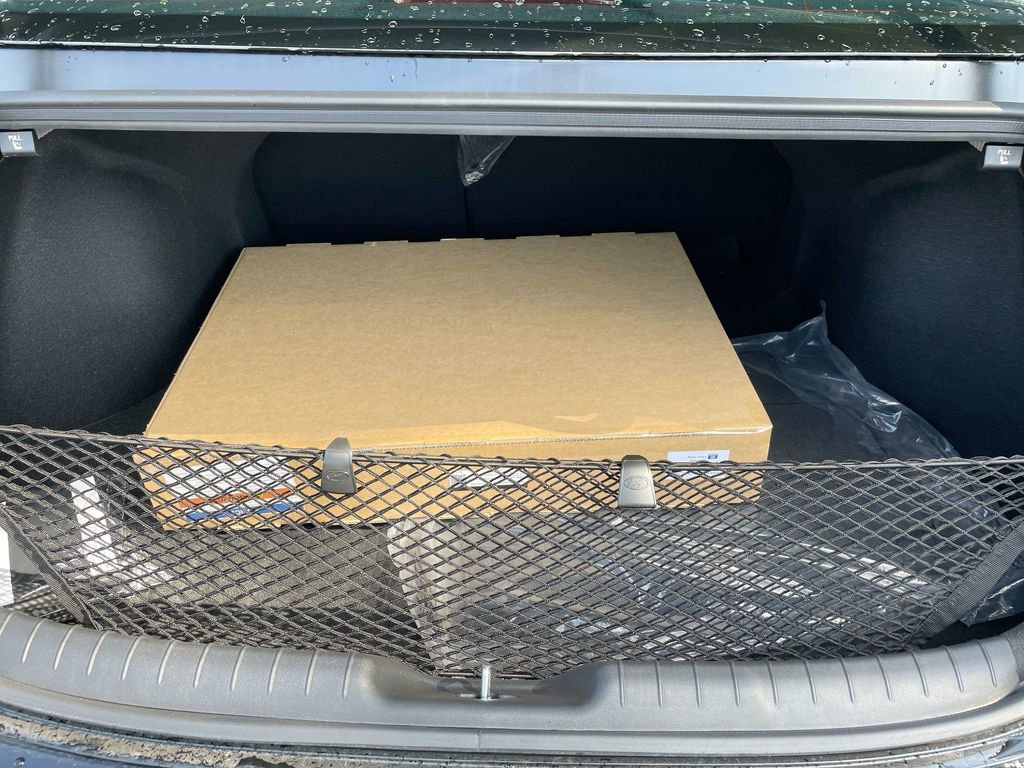 New 2025 Hyundai Elantra Limited image 49