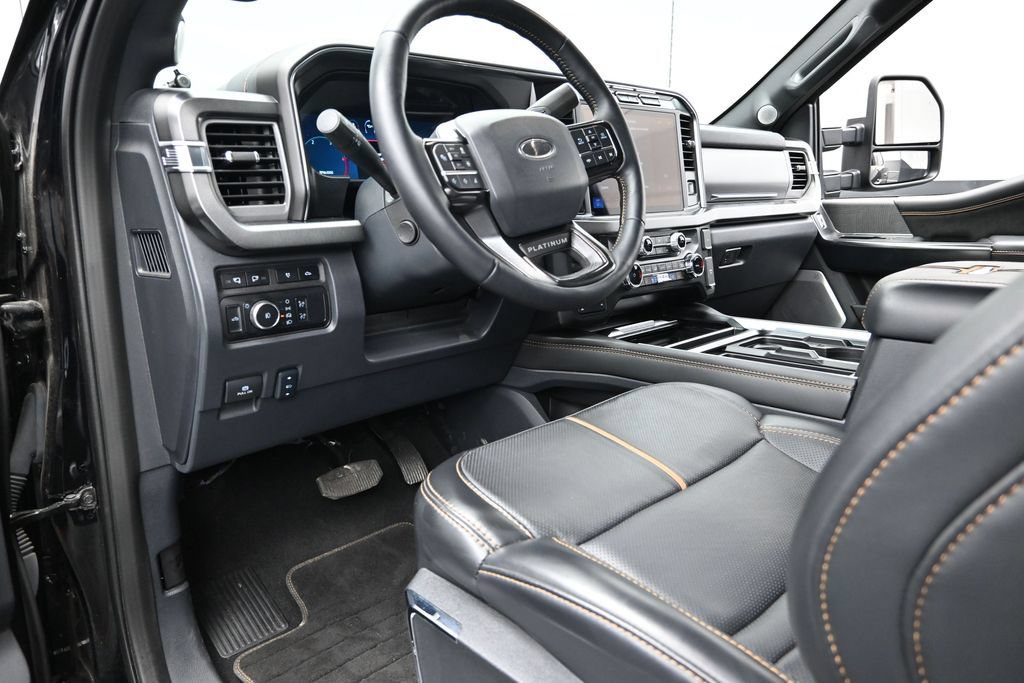 Used 2024 Ford F250 Platinum AWD/4WD image 17