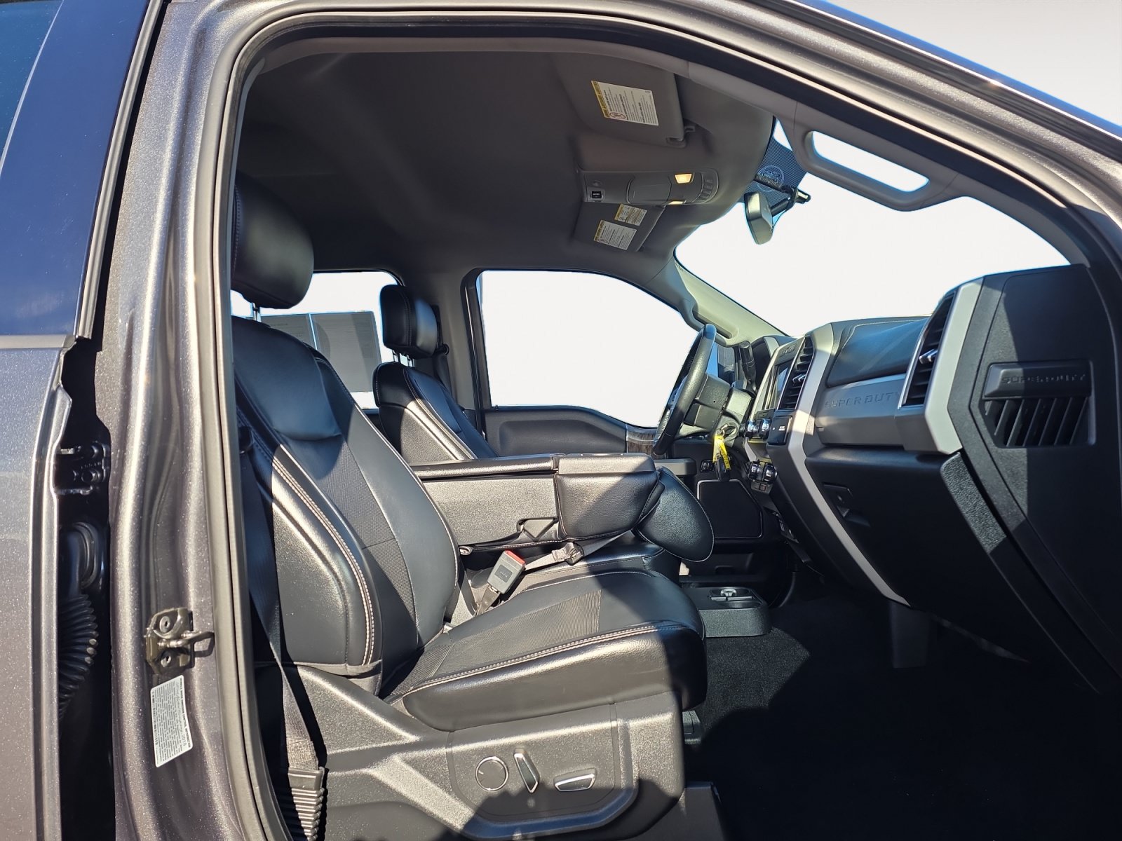 Used 2019 Ford F350 Lariat w/ Lariat Value Package AWD/4WD image 10