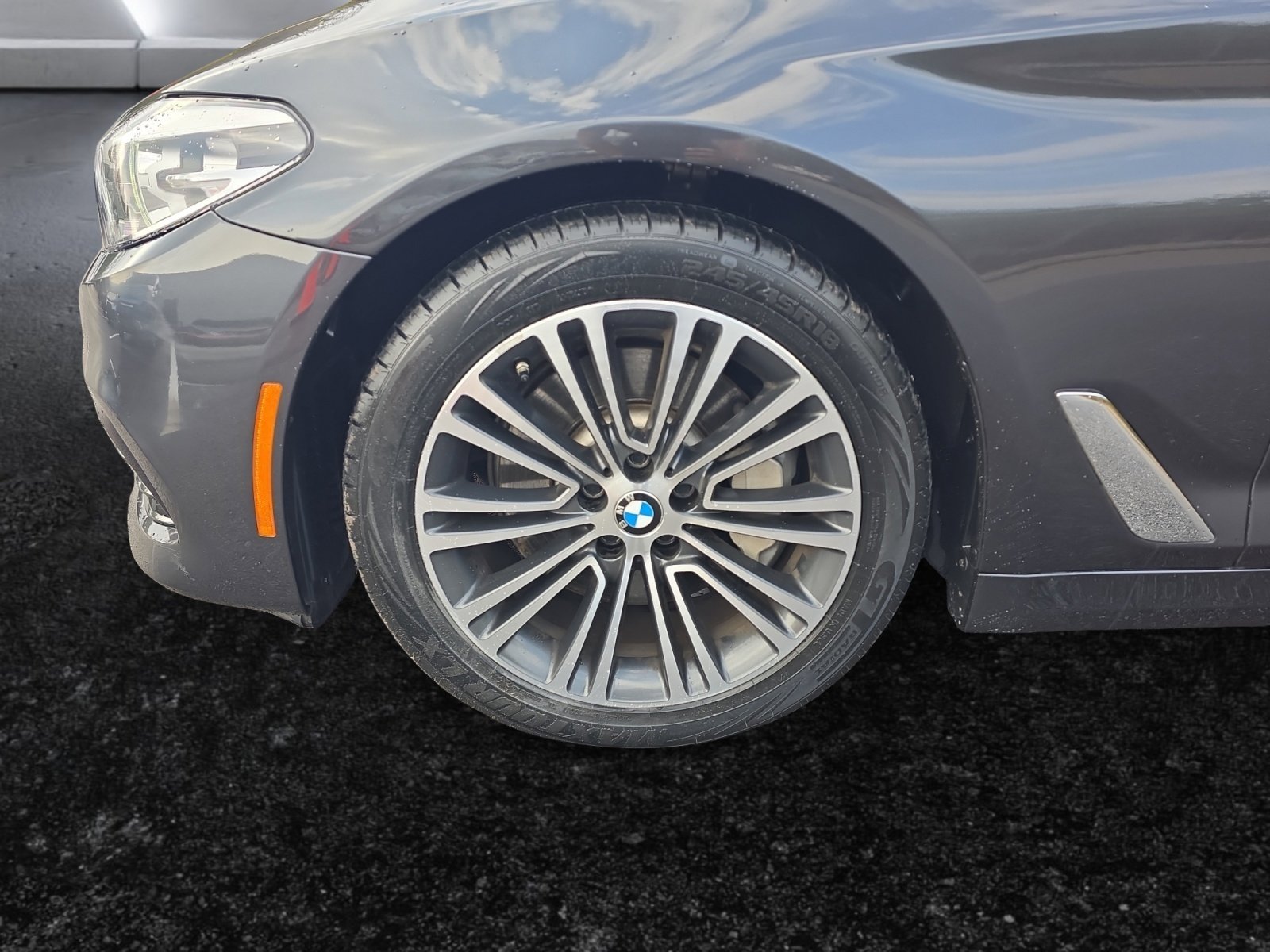 Used 2018 BMW 530i image 9