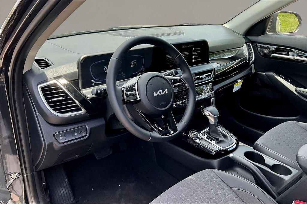 New 2026 Kia Seltos S AWD/4WD image 7