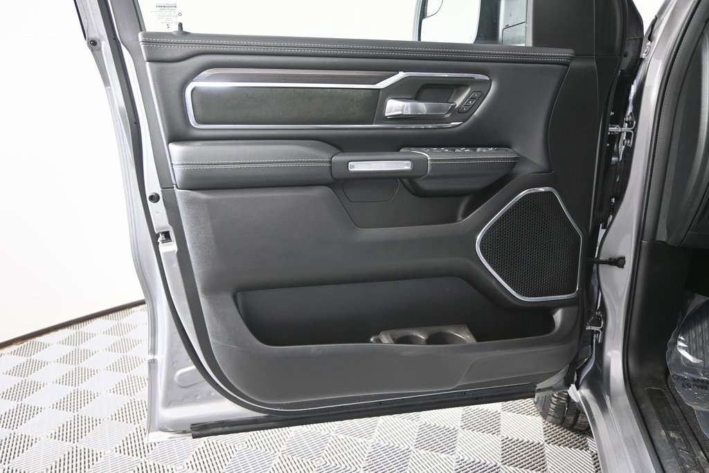 Used 2025 RAM 1500 Laramie w/ Sport Appearance Package image 19