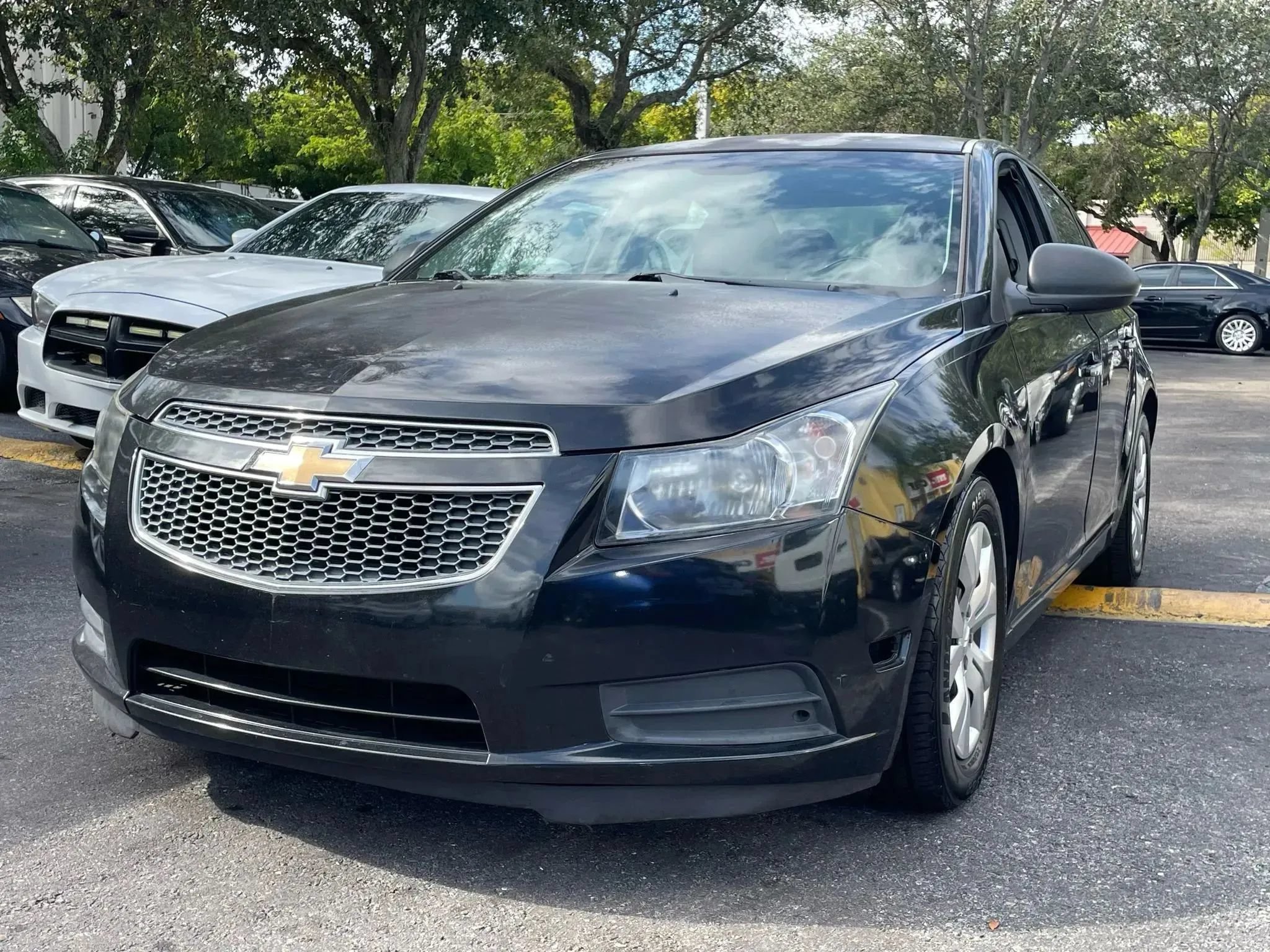 Used 2012 Chevrolet Cruze LS w/ Connectivity Package FWD image 6