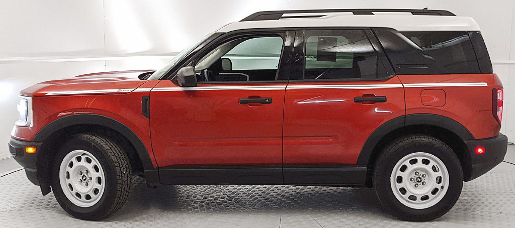 Certified 2023 Ford Bronco Sport Heritage w/ Heritage Convenience Package AWD/4WD image 5
