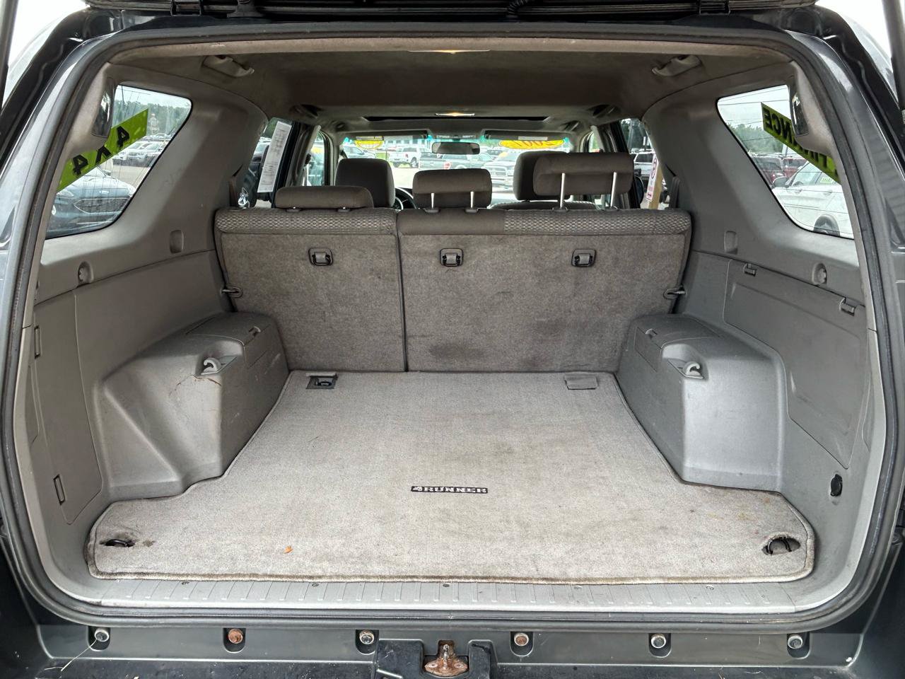 Used 2007 Toyota 4Runner SR5 AWD/4WD image 17