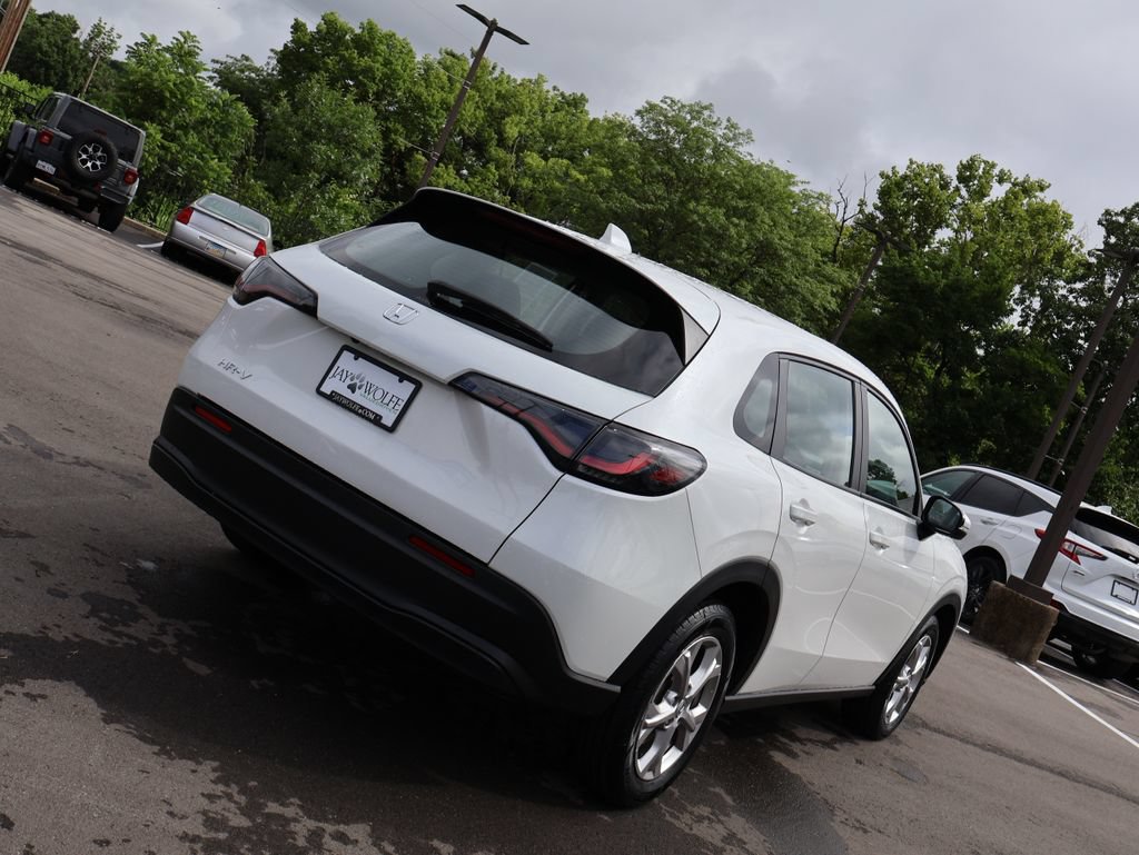 Certified 2024 Honda HR-V LX image 7