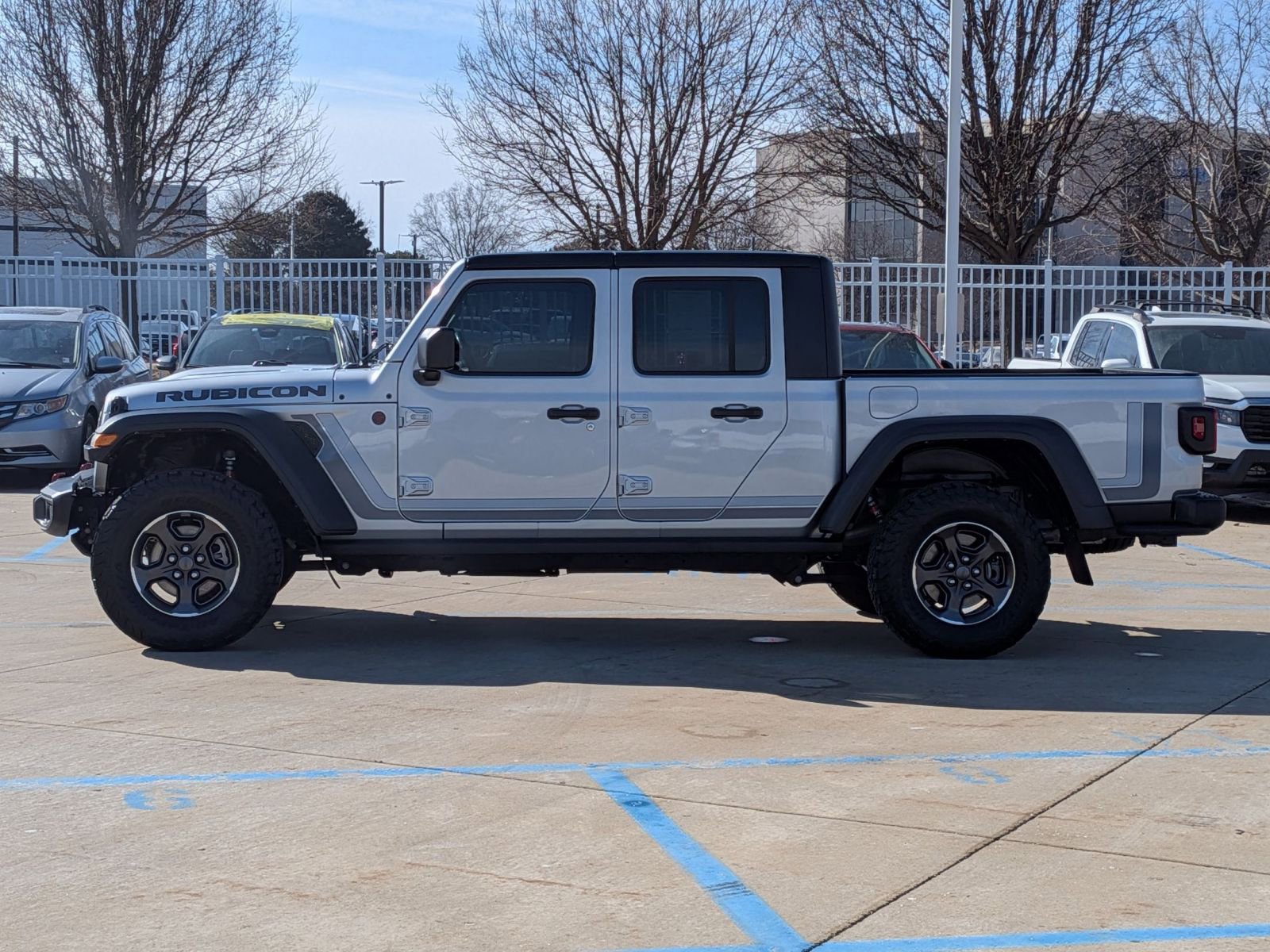 Used 2022 Jeep Gladiator Rubicon w/ Cold Weather Group image 8