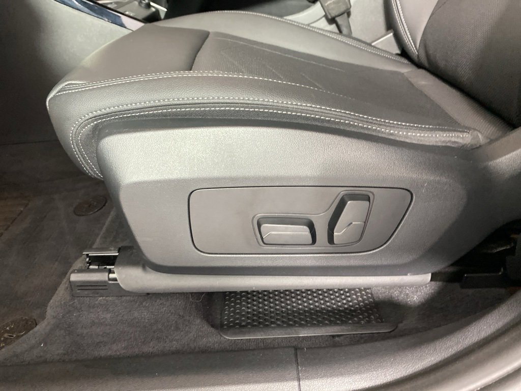 Certified 2023 BMW X1 xDrive28i w/ Convenience Package image 9