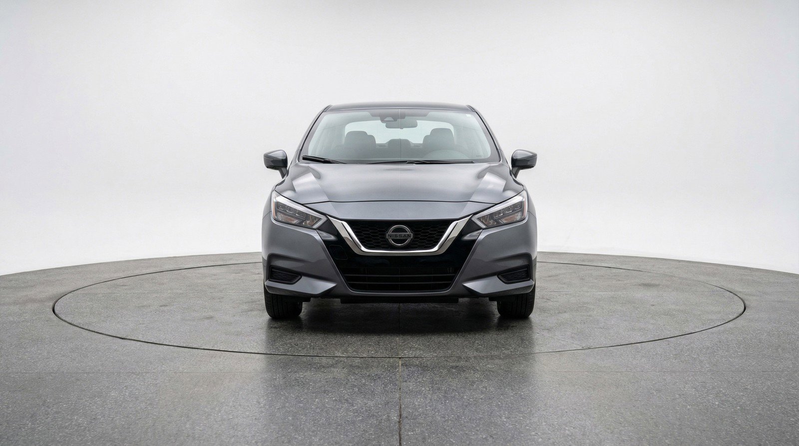 Used 2025 Nissan Versa SV FWD image 2