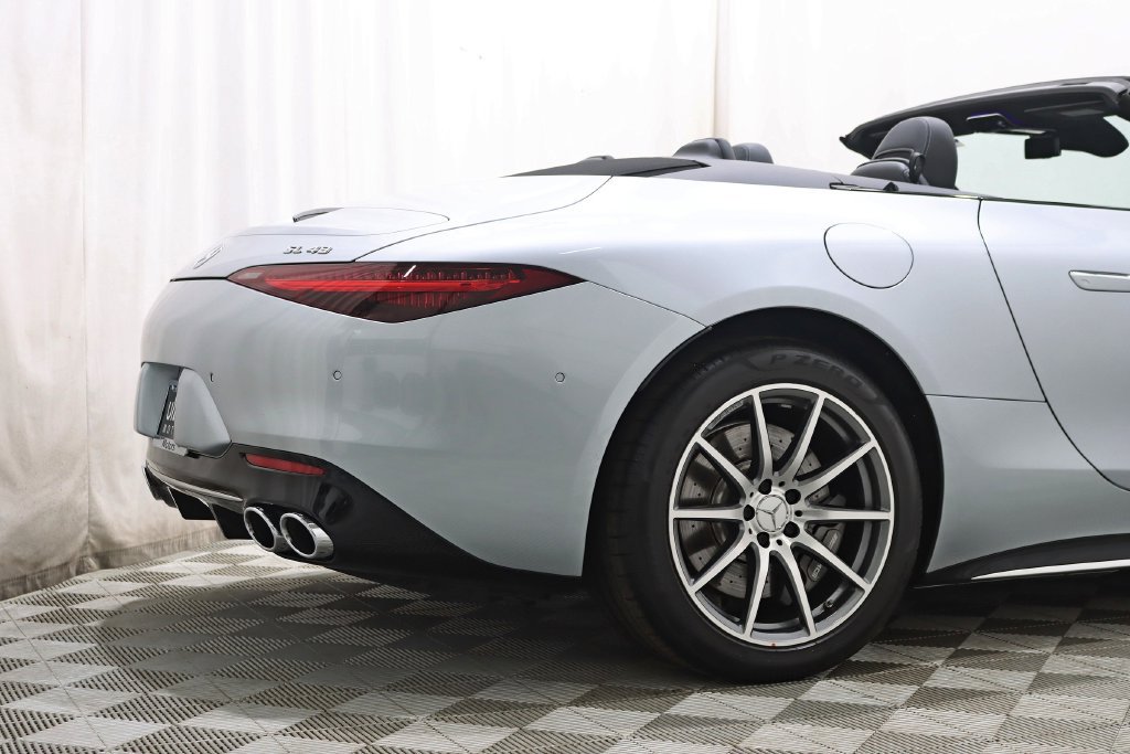 Used 2024 Mercedes-Benz SL 43 AMG image 10