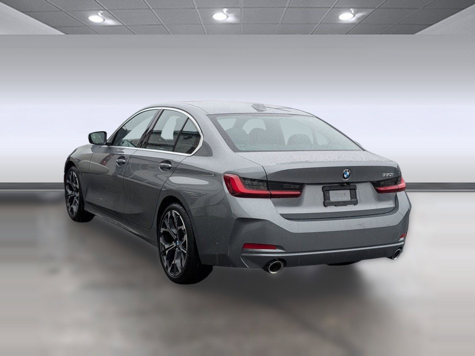 Used 2025 BMW 330i Sedan image 3