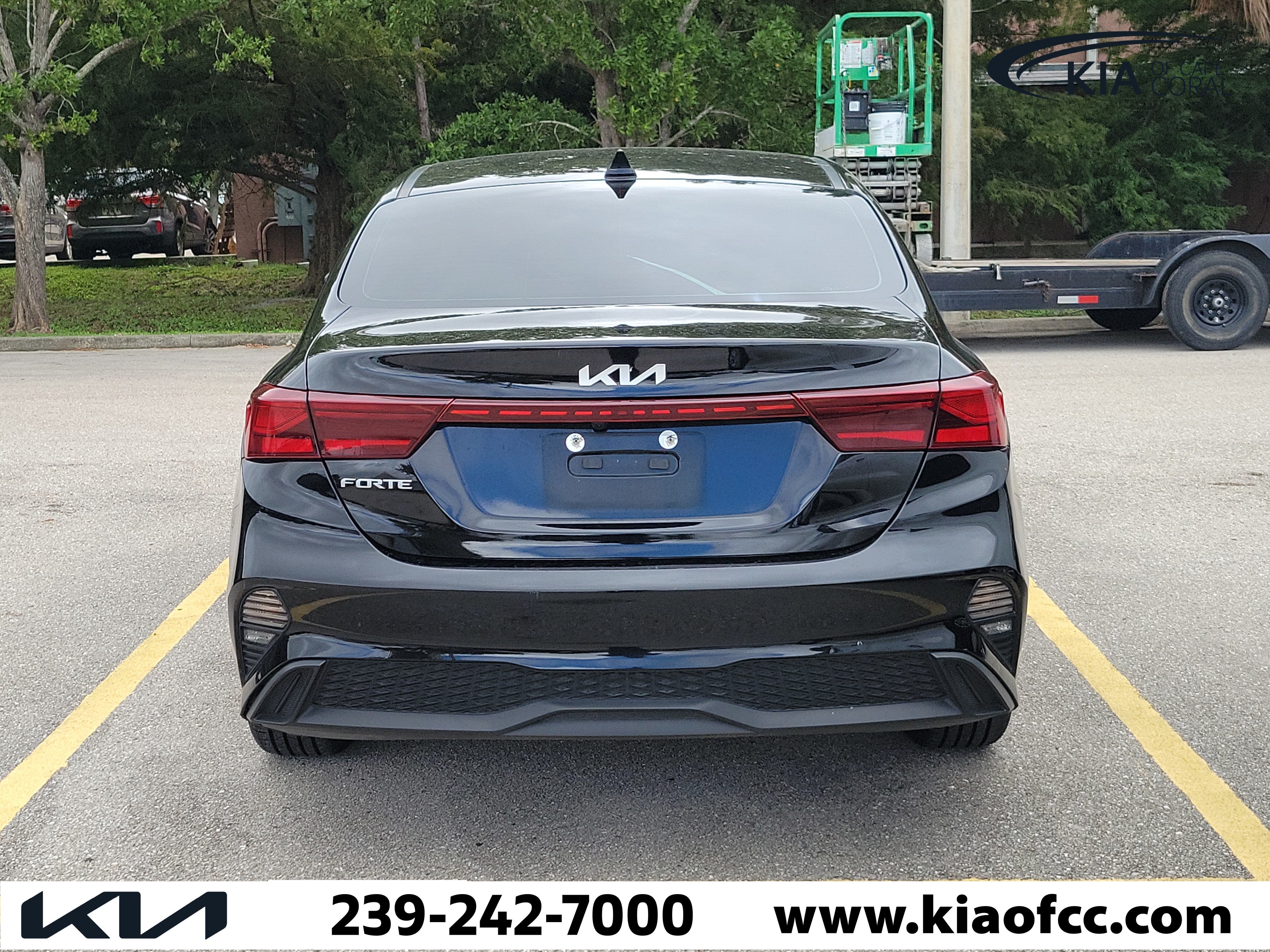 Used 2022 Kia Forte LXS FWD image 5