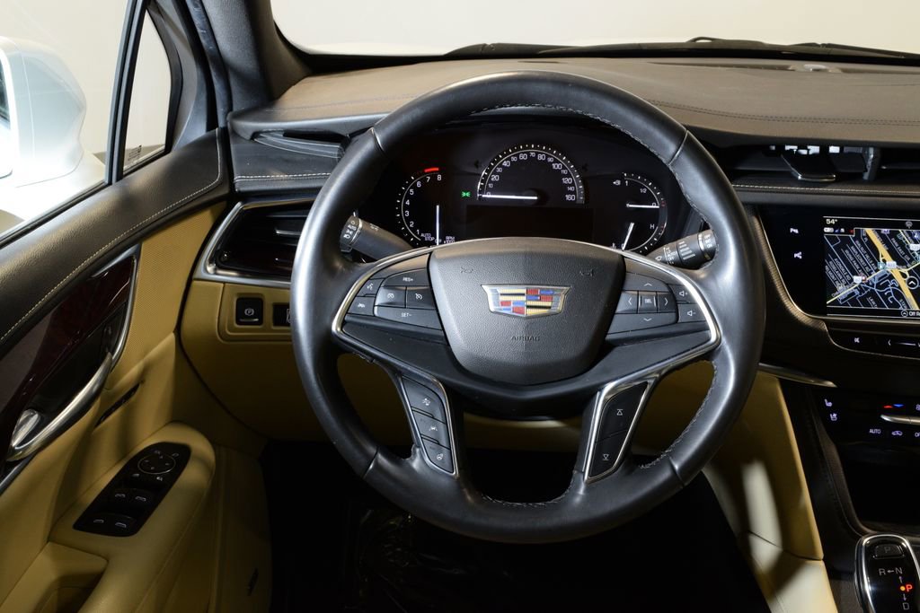 Used 2018 Cadillac XT5 Premium Luxury w/ Driver Assist Package image 15