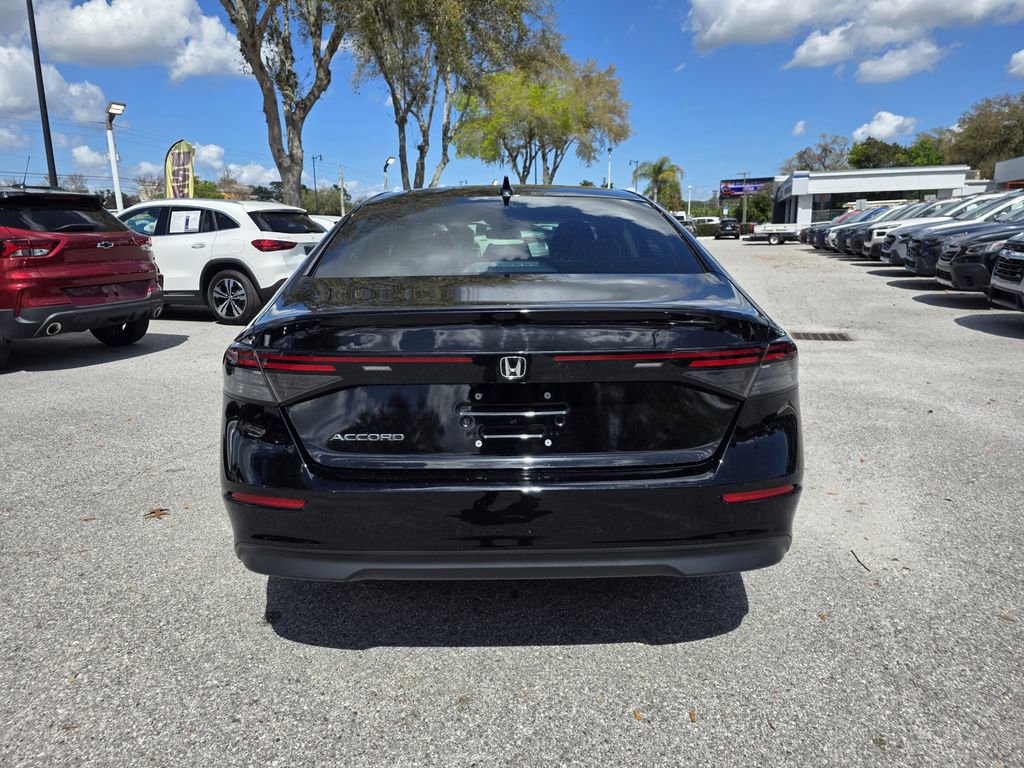 Used 2023 Honda Accord EX image 4