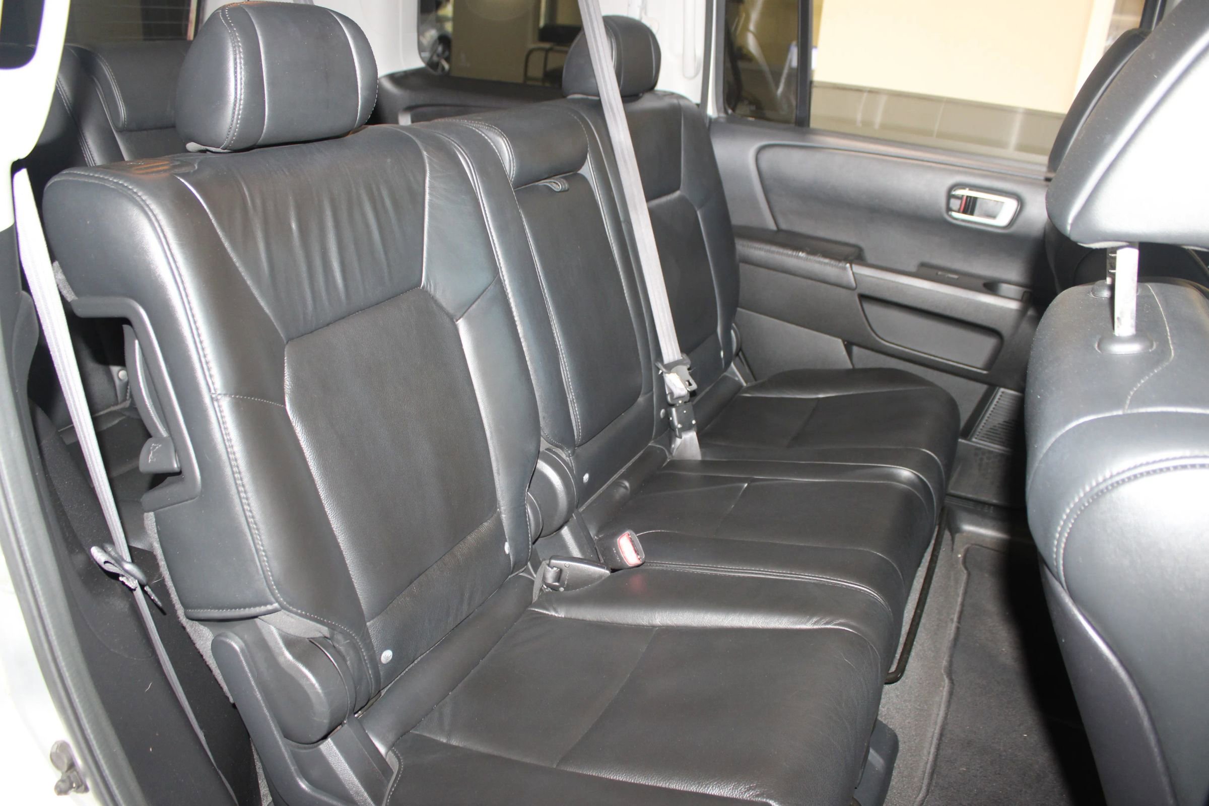 Used 2010 Honda Pilot EX-L image 31