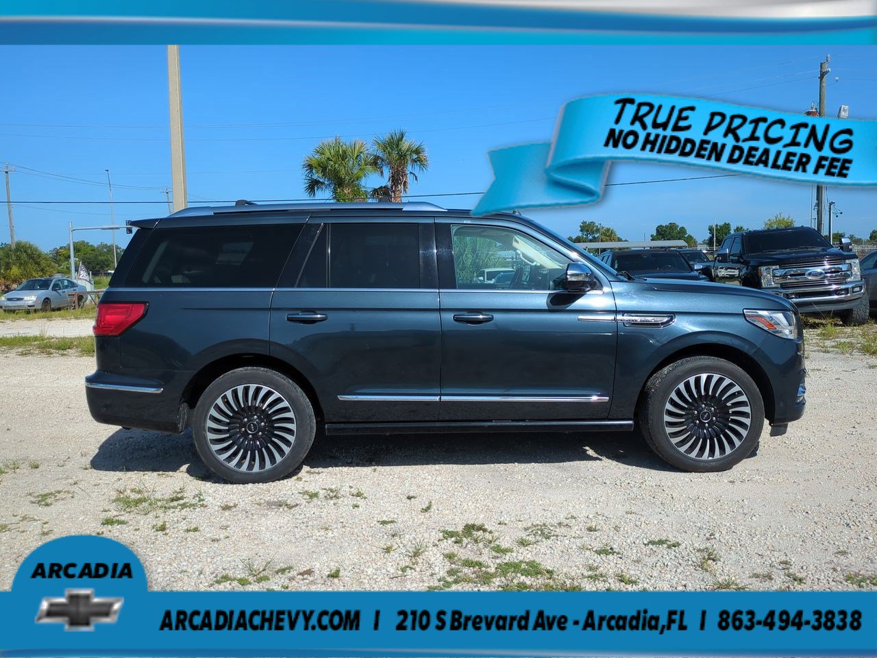 Used 2021 Lincoln Navigator Black Label w/ Cargo Convenience Package AWD/4WD image 3