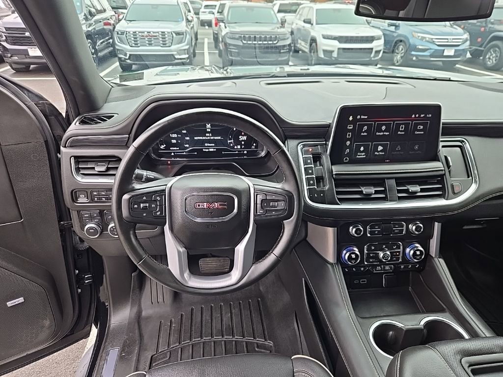 Used 2023 GMC Yukon SLT w/ SLT Premium Package image 13