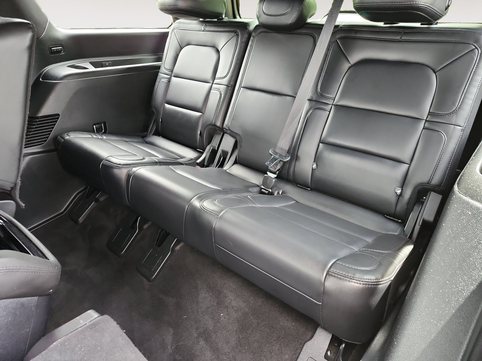 Used 2020 Lincoln Navigator Reserve w/ Equipment Group 208A Reserve RWD image 15