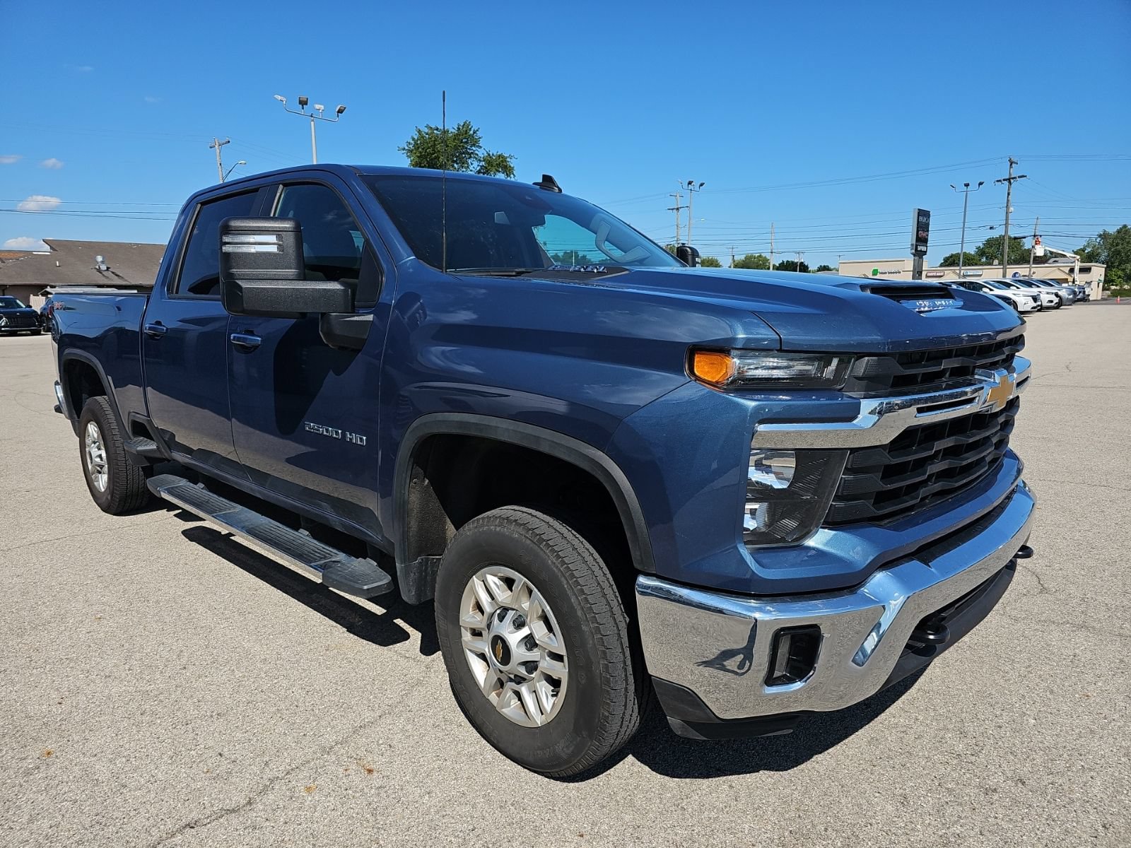 Used 2025 Chevrolet Silverado 2500 LT w/ Convenience Package AWD/4WD image 7