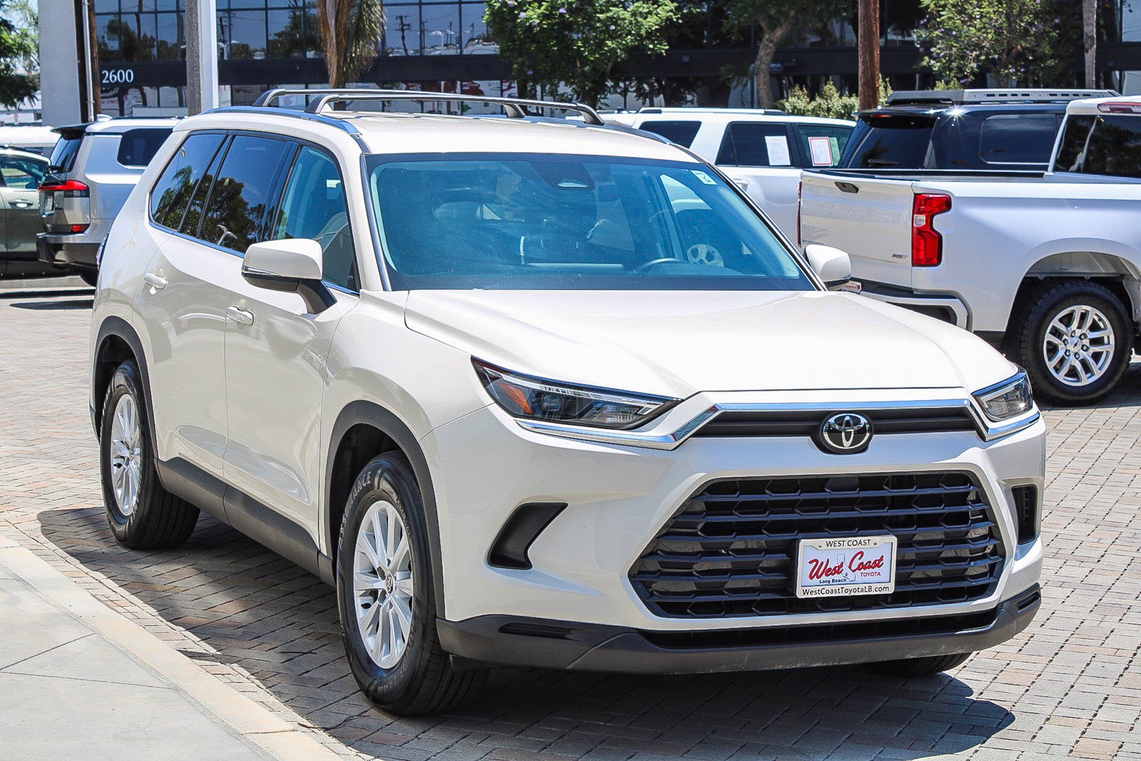 Certified 2024 Toyota Grand Highlander AWD Hybrid image 3