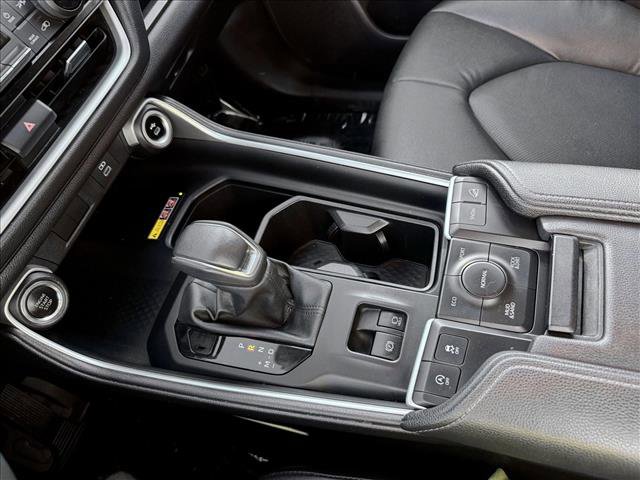 Certified 2025 Toyota Grand Highlander AWD image 15