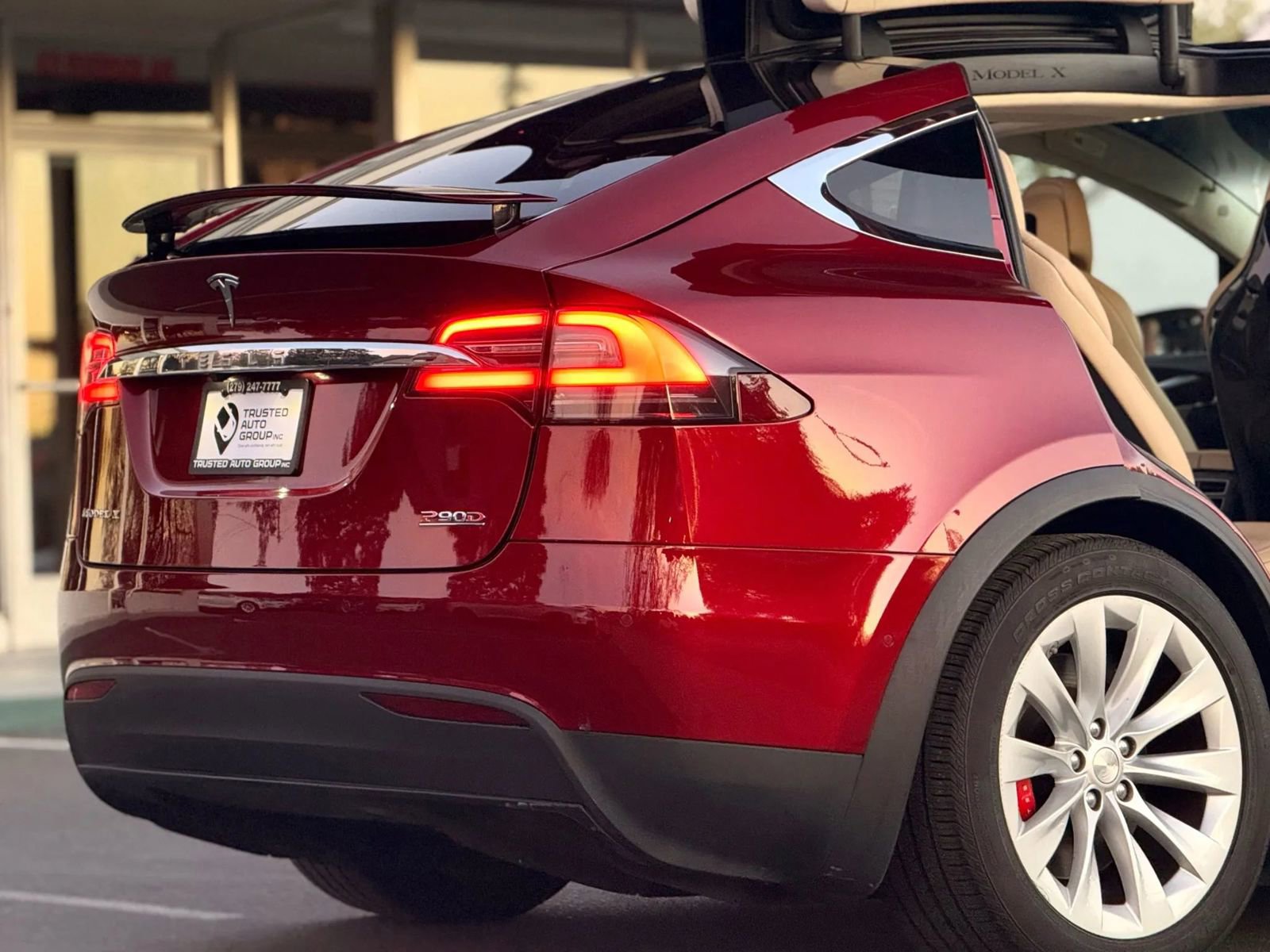 Used 2016 Tesla Model X Performance image 9