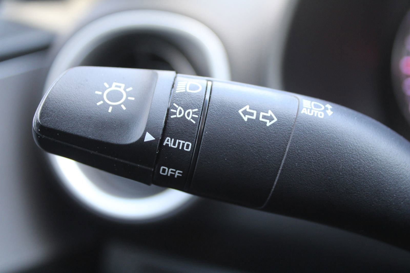 Certified 2024 Kia Forte LXS w/ LXS Technology Package image 24