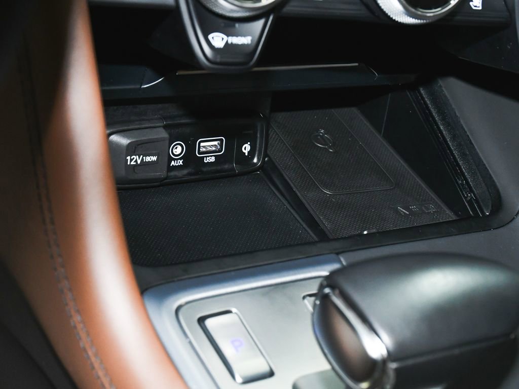 Used 2020 Genesis G70 3.3T w/ Prestige Package image 44