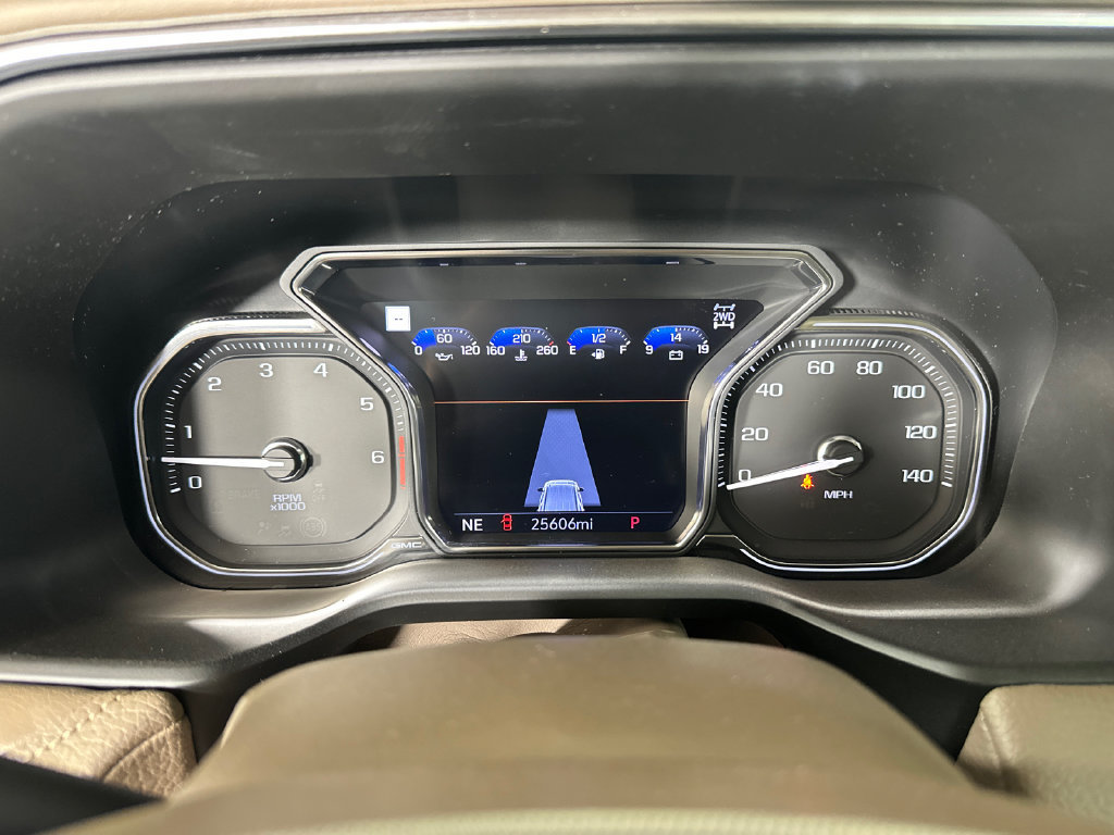 Used 2021 GMC Yukon XL Denali AWD/4WD image 27