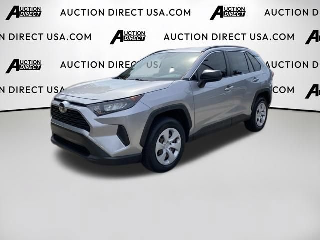 Used 2021 Toyota RAV4 LE FWD image 1