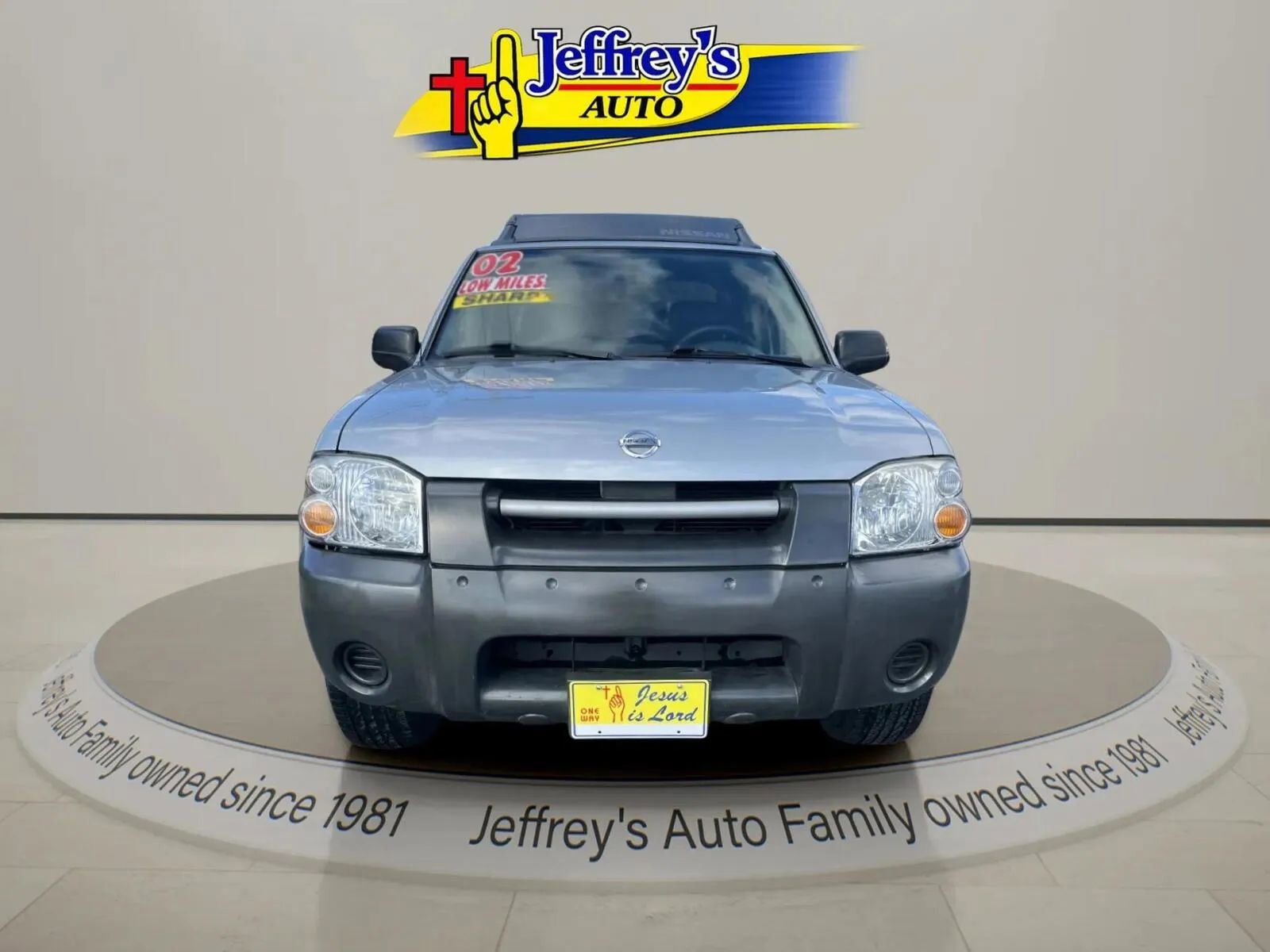 Used 2002 Nissan Frontier XE image 9