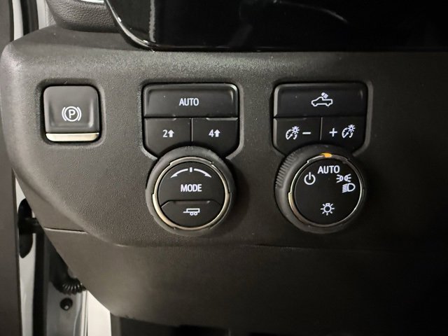 Used 2025 Chevrolet Silverado 1500 LT image 15