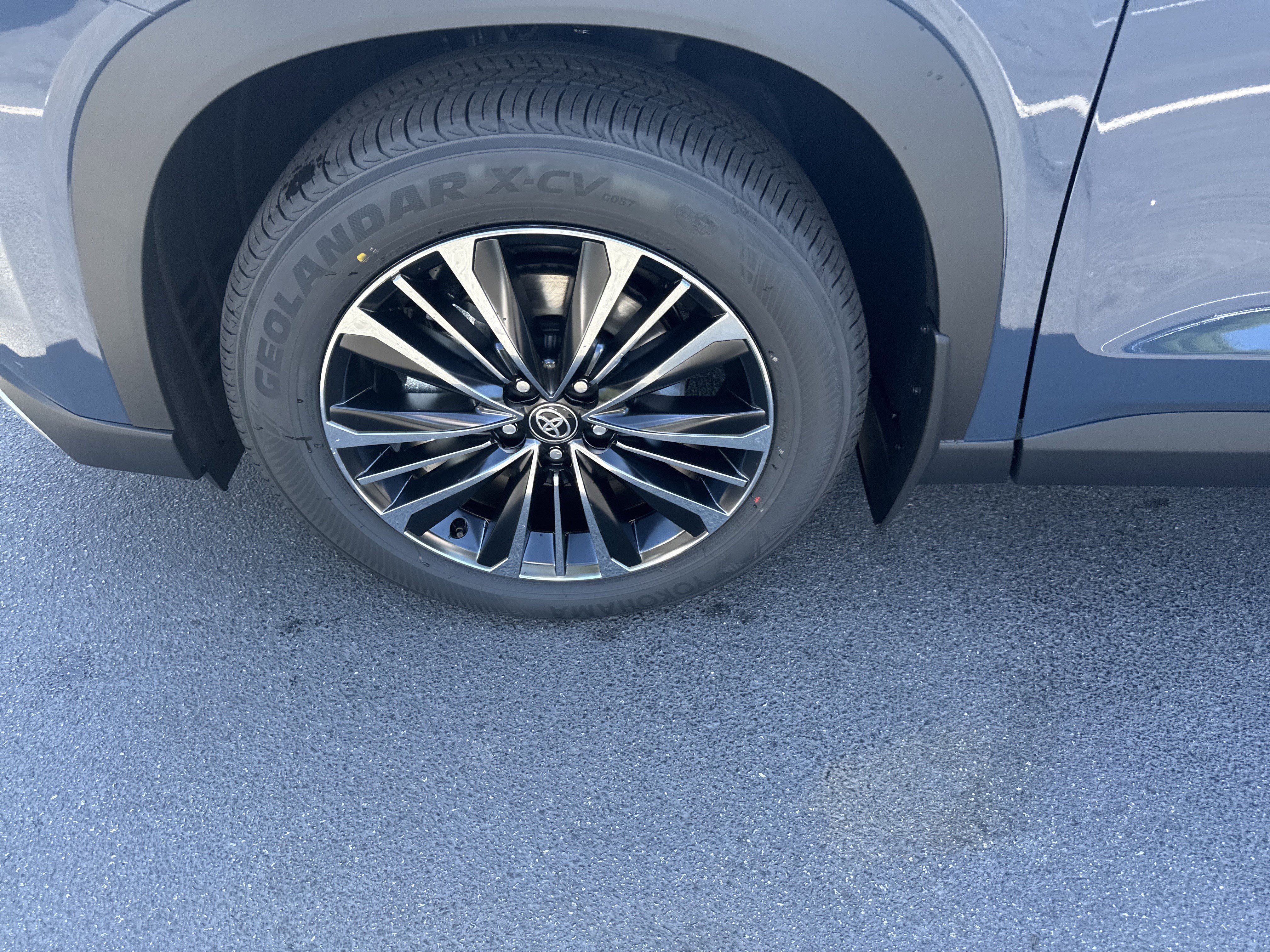 New 2026 Toyota Grand Highlander AWD Hybrid image 9