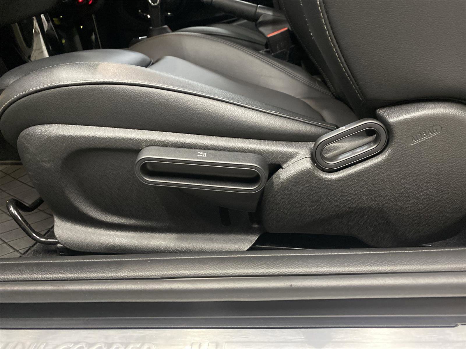 Used 2021 MINI Cooper S w/ Premium Package FWD image 18