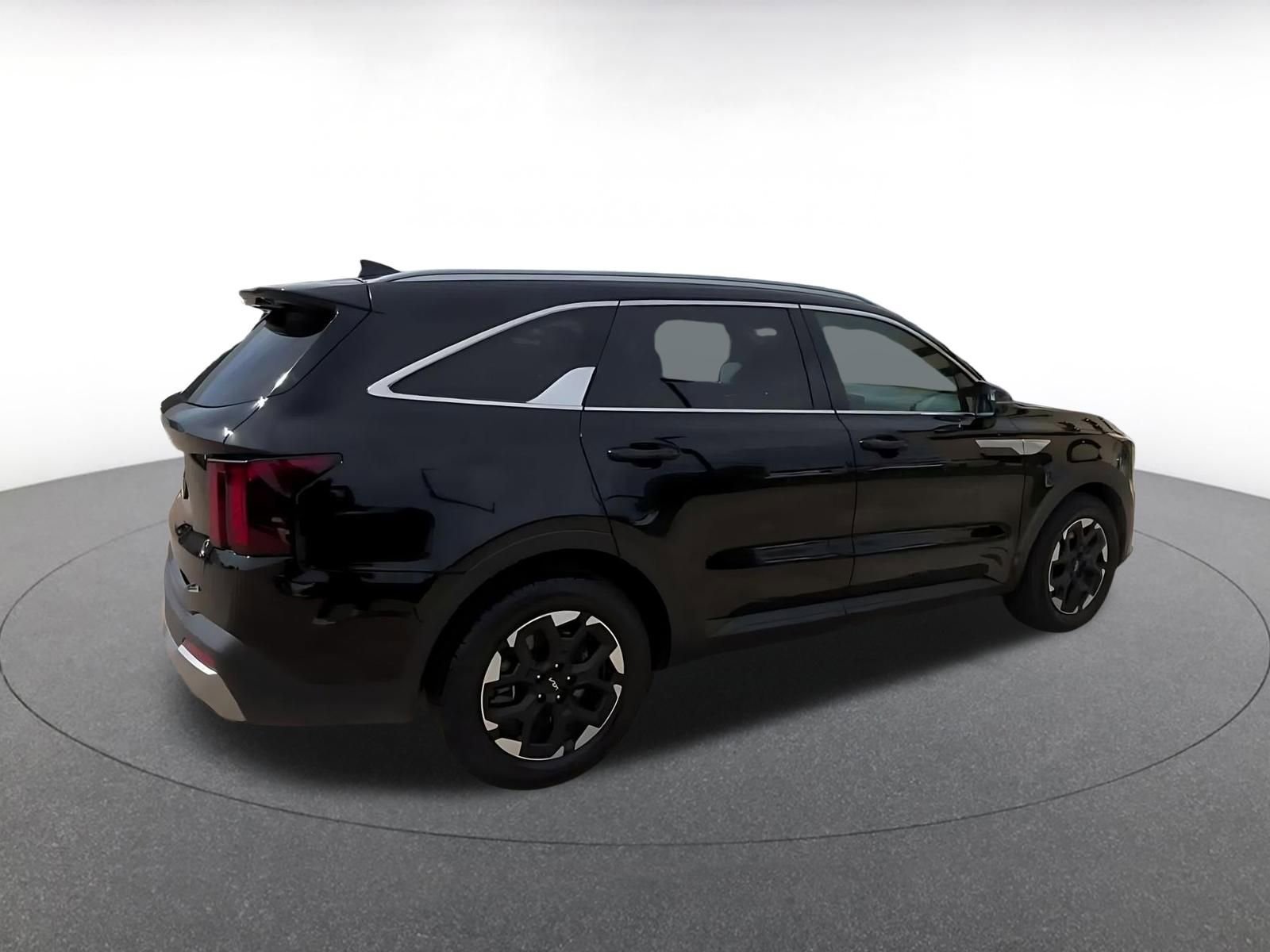 Used 2024 Kia Sorento S FWD image 15