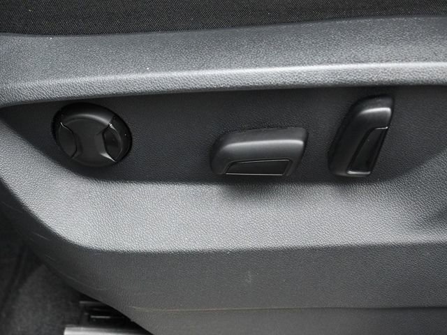 Used 2023 Volkswagen Atlas SE w/ Panoramic Sunroof Package FWD image 10