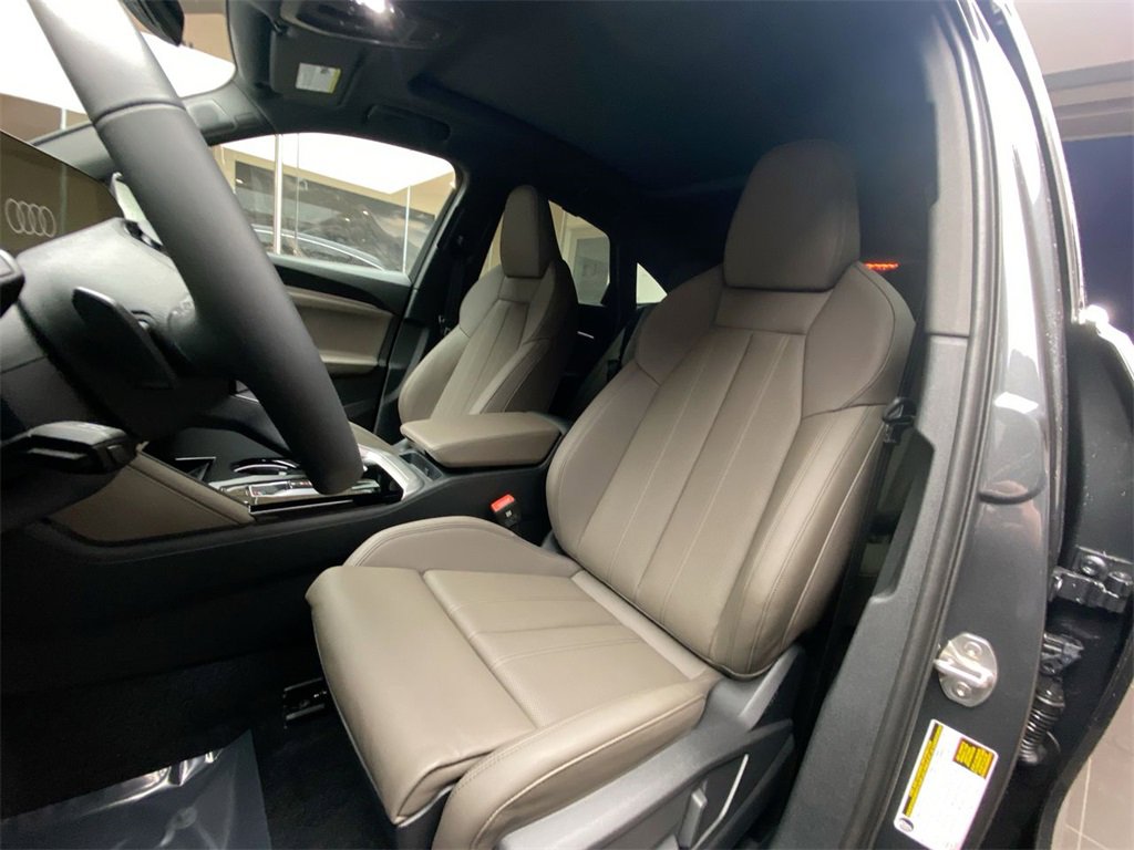 New 2025 Audi Q5 Premium Plus image 11