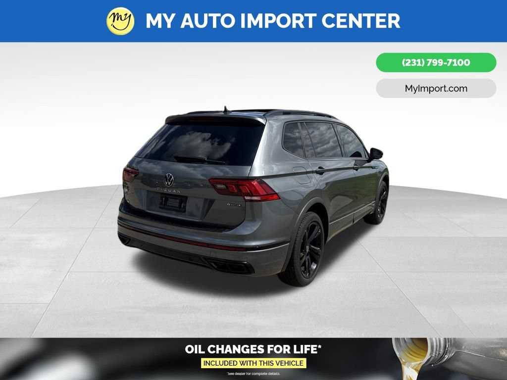 Used 2024 Volkswagen Tiguan SE R-Line AWD/4WD image 7