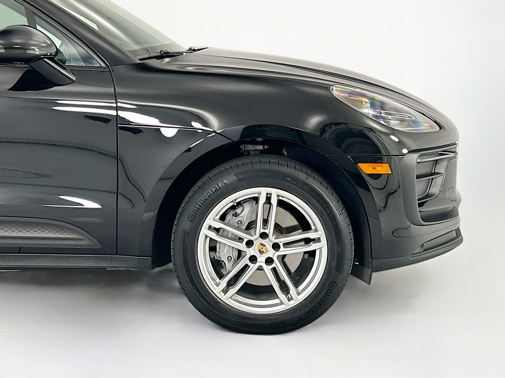 Certified 2024 Porsche Macan AWD/4WD image 11