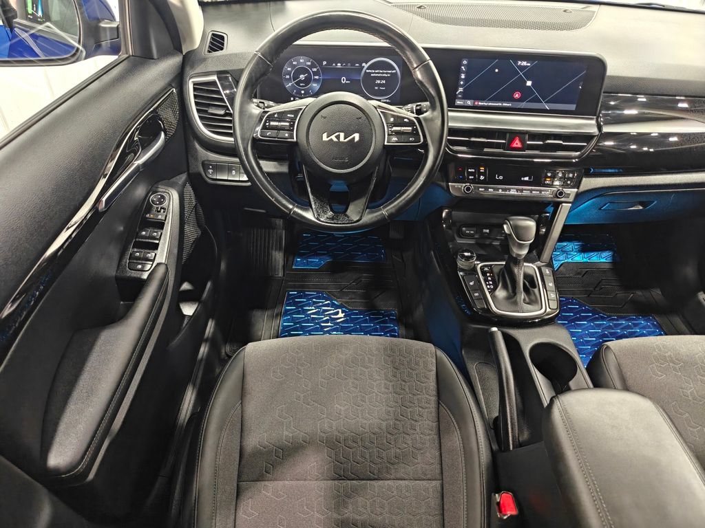 Used 2024 Kia Seltos S AWD/4WD image 4